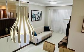 Lindo Apartamento na Praia de Itapuã - Vila Velha -com ar condicionado na 2 quadra do mar ES
